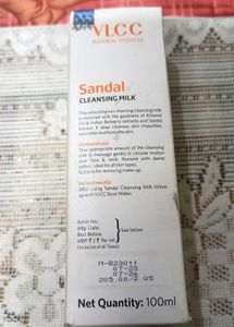 Vlcc Sandal Cleansing Milk
