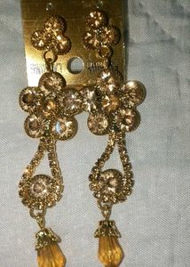 Elegant Gold Tone Drop Earrings