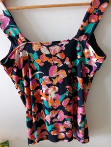 Pretty Ann Taylor Floral Print Top