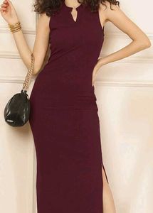 Elegant Burgundy Bodycon Dress