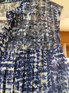 Sleeveless Top Women’s PS Blue &amp; White with Lace