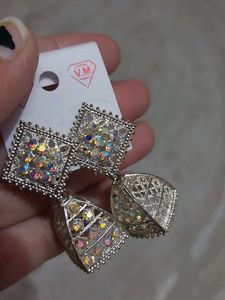 Oxidized Earring With Stone