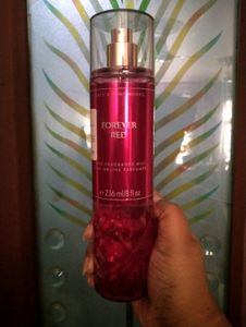 RESERVED Bath & Body Works Forever Red