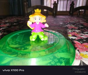 Vintage Polly Pocket Toy Set