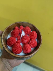 Strawberry Scented Candle