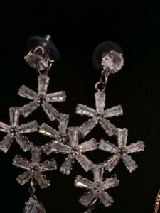 Ad Earings With Anti Tarnish Bracelet