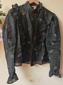 H&M Sheer Top. Semi Cropped. Good Condition