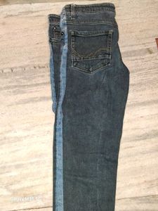 Stylish Jeans with Side Stripe