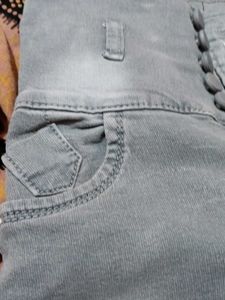 High-Waisted Denim Capris