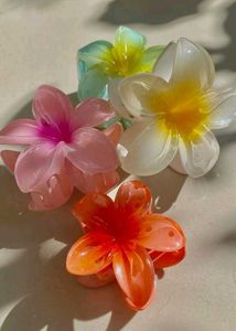 Flower Claw Clip