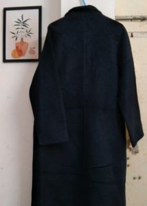 Elegant Navy Blue Coat 🌨️