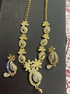 Elegant Necklace &amp; Earring Set