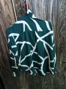 green shirt for women