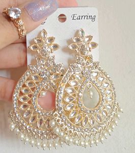 Glamorous Gold Earrings🌟
