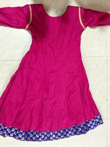 Elegant Pink Embroidered Kurta