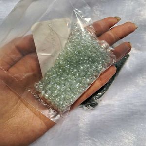 COMBO - SEED BEADS [TRANSPARENT WHITE + BLACK]