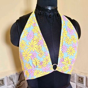 SizeM/L 🎁Buy 2 Get 1 Free 🎁Floral Halter Top