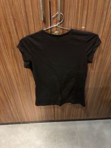 Black Tshirt Of Oxygen Brand