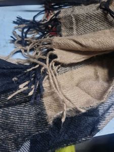 Stylish Plaid Scarf with Fringe