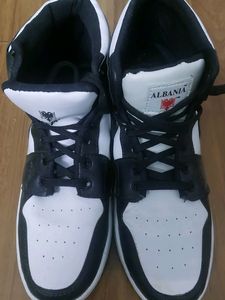 NIKE JORDANS 1ST COPY