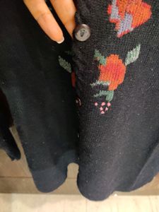 Woman&#39; Woollen Cardigan