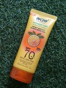 Wow Dewy Bright Sunscreen Gel