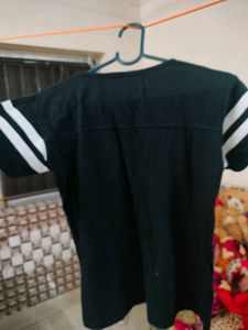 Black T-shirt