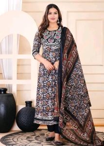 New/Unused A Line Kurti With Dupatta Pant