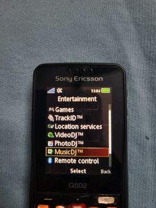 Sony Ericson G502
