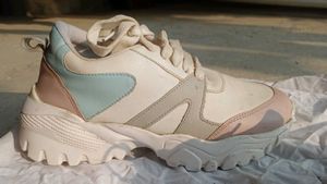 Sneakers For Women