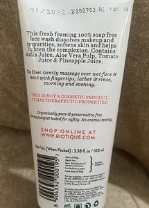 Biotique Advanced Ayurveda Fruit Brightening Face Wash