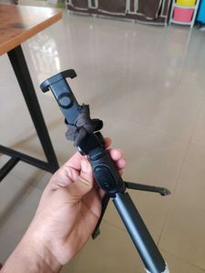Broken Xiaomi Mi Selfie Stick Tripod