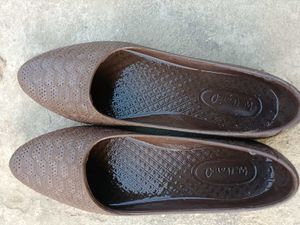 Comfy Brown Ballerinas