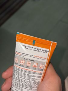 Himalaya ultra light sunprotect + sunscreen