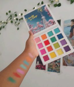 Bh Cosmetics Multicolor Eyeshadow Pallete