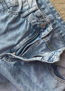 Ripped Denim Baggy Jeans