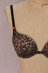 Victoria&#39;s Secret Leopard Print Bra