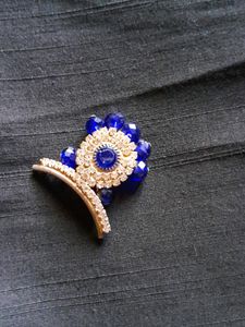 Beautiful Deep Blue Colour Locket For Chains