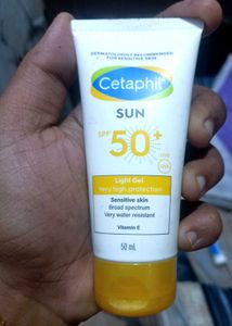 Cetaphil Sun SPF 50+ Light Gel