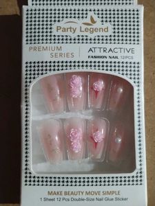Attractive Fashion Nails - 12 Pcs