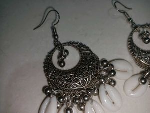 Silver Pearl Earrings