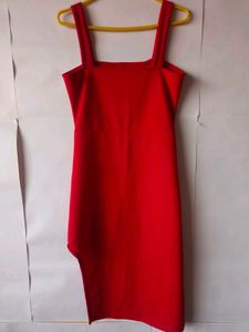 Hot Red bodycon Trendy thigh cutout dress! 🎀💯