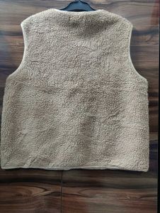 Fuzzy Fleece Vest - Stylish &amp; Warm