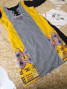 Stylish Yellow &amp; Black Kurta