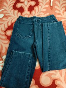Straight Fit - 28 Waist Blue Jean