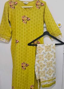 Kaira Embroidered Kurta