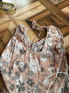 Floral Print Sleeveless Top