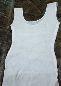 Chikenkari Mirror work Kurti with Inner