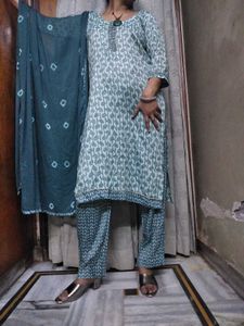 Beautiful Kurta Set 🌈