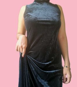 Elegant Velvet Black  Dress🖤🥂🎀🌟